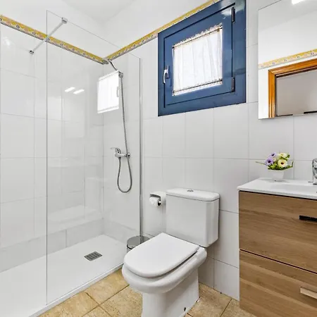 فيلة Lanzarote Irina Marina Rubicon بلايا بلانكا